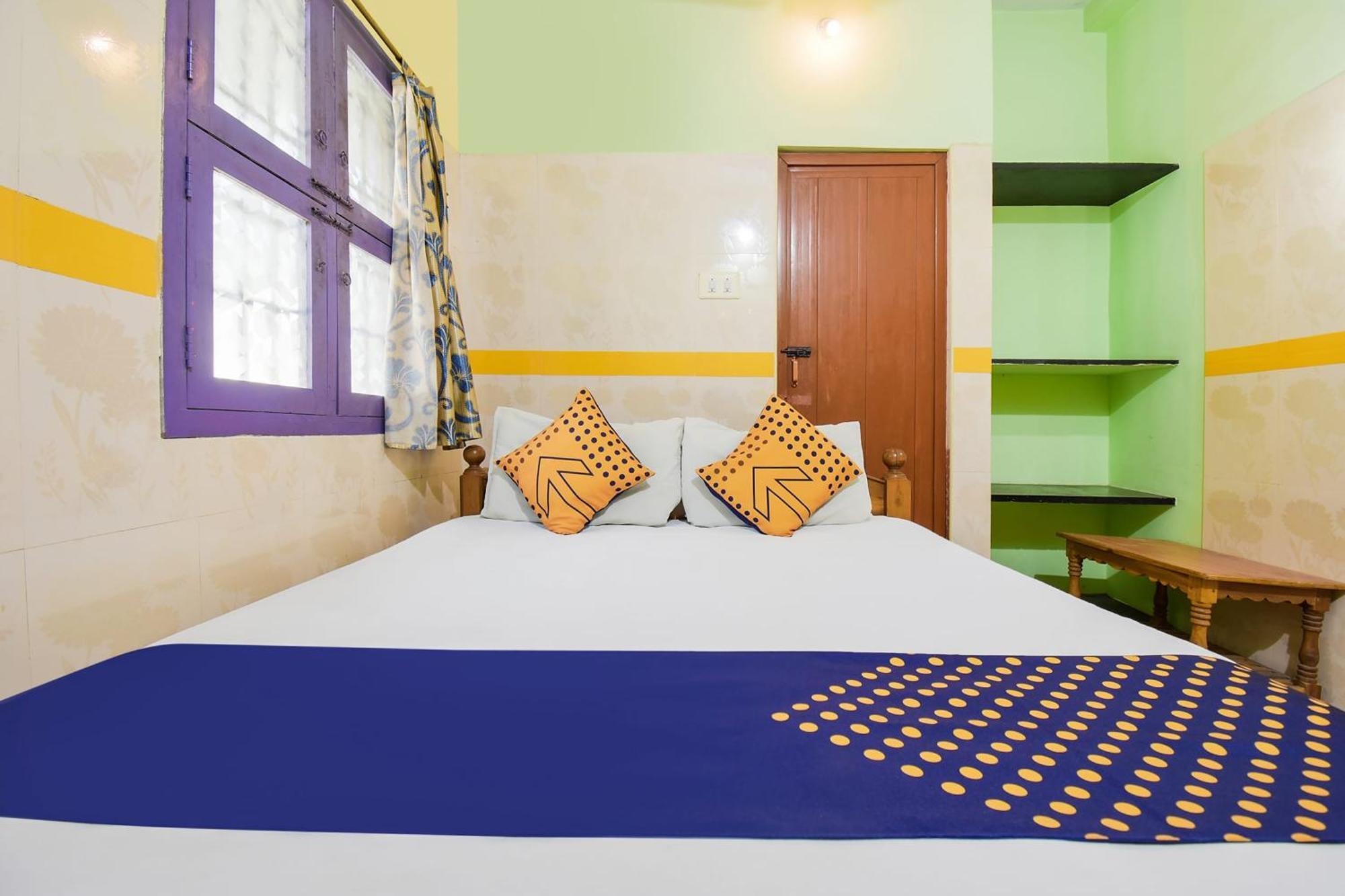 Hotel O K.S.Lodge Tribhuvanam Exterior foto