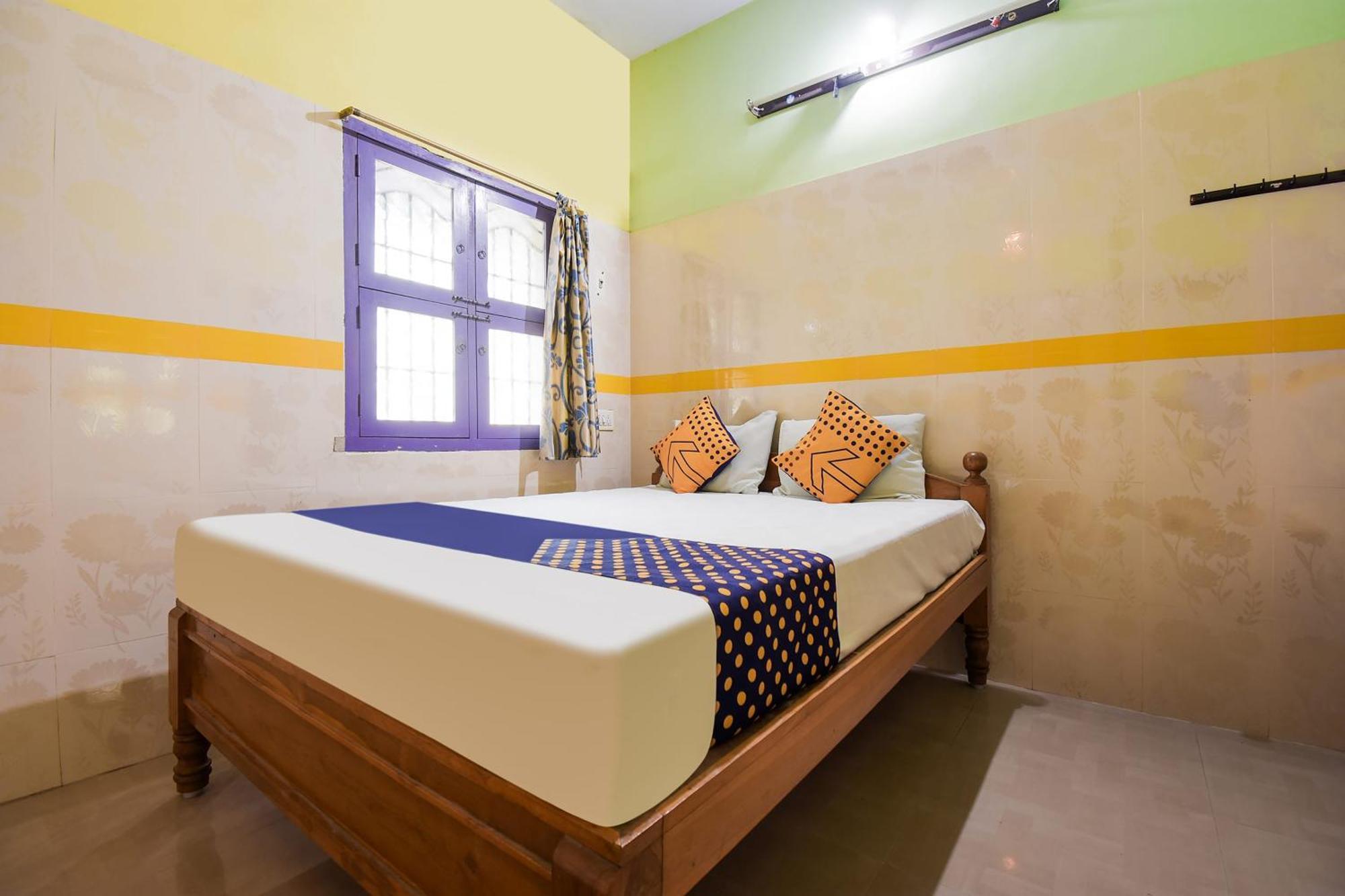 Hotel O K.S.Lodge Tribhuvanam Exterior foto